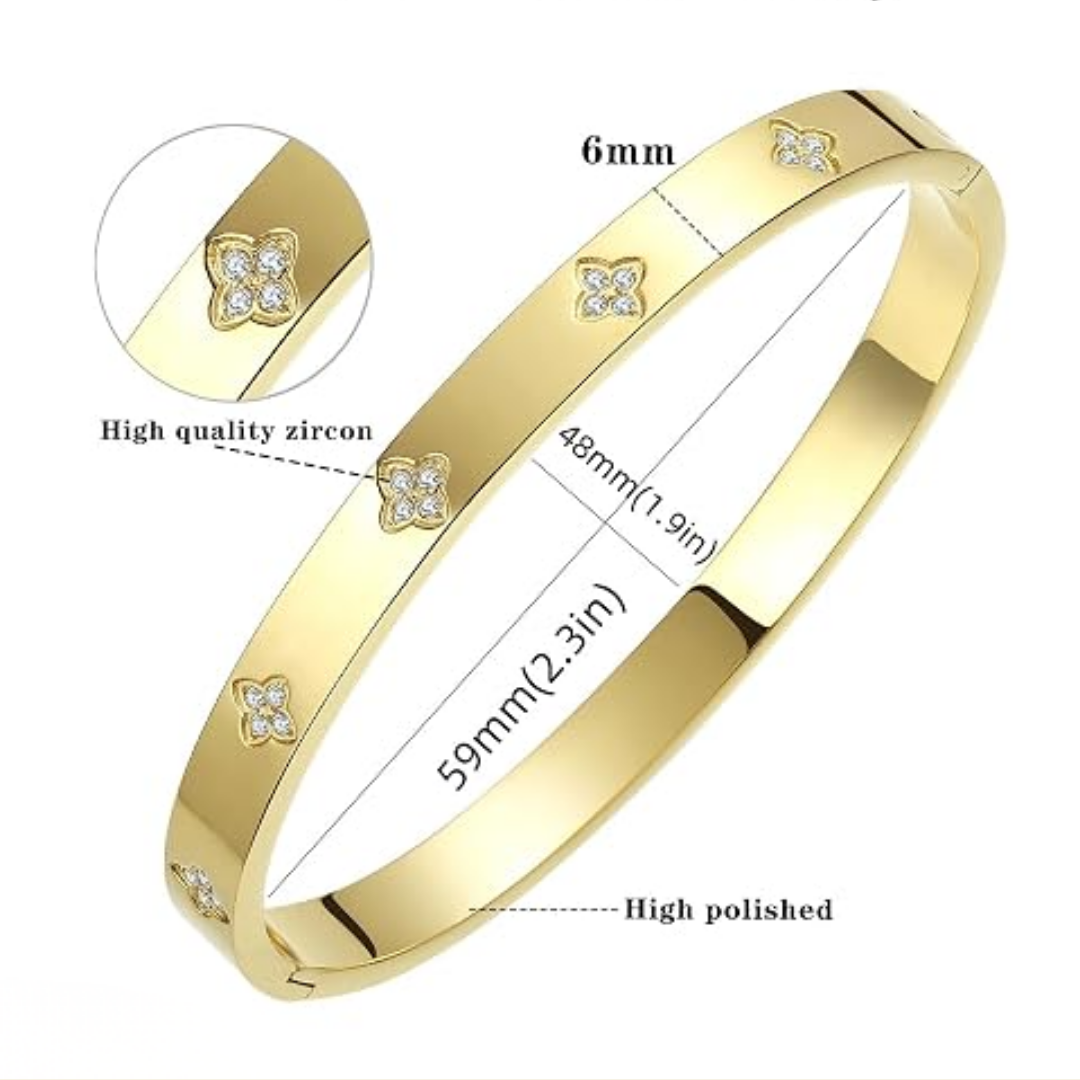 Helena – Edler Armreif mit funkelnden Blüten-Akzenten und Goldfinish